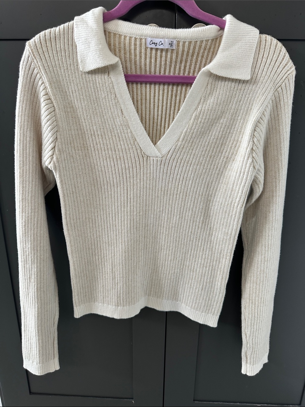 Cozy V-Neck Ribbed Sweater with Polo Collar - Cream